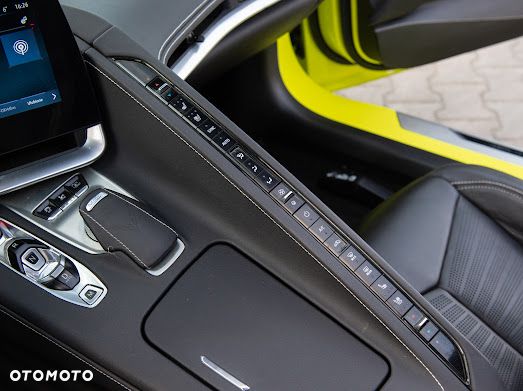 Chevrolet Corvette - 25