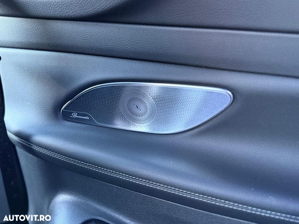 Mercedes-Benz E 200 Coupe Aut. - 32