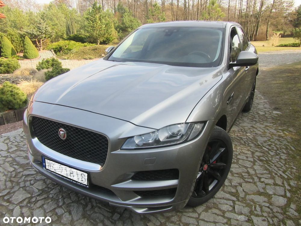 Jaguar F-Pace 30t AWD Prestige - 2