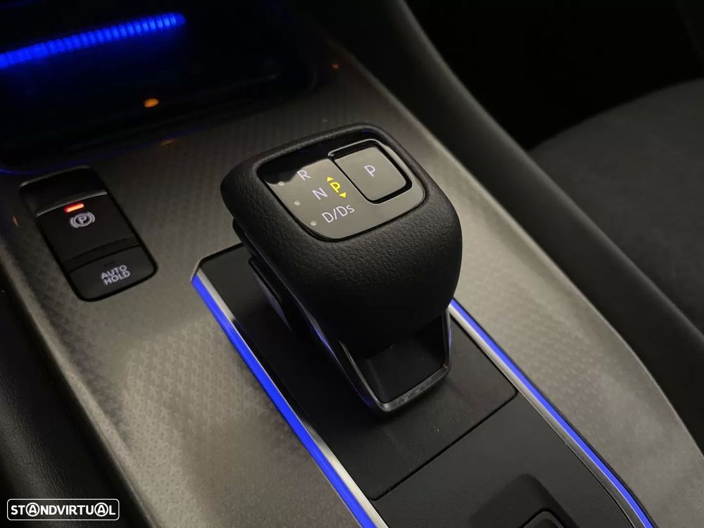 Nissan Qashqai 1.3 DIG-T N-Connecta LED Xtronic - 34