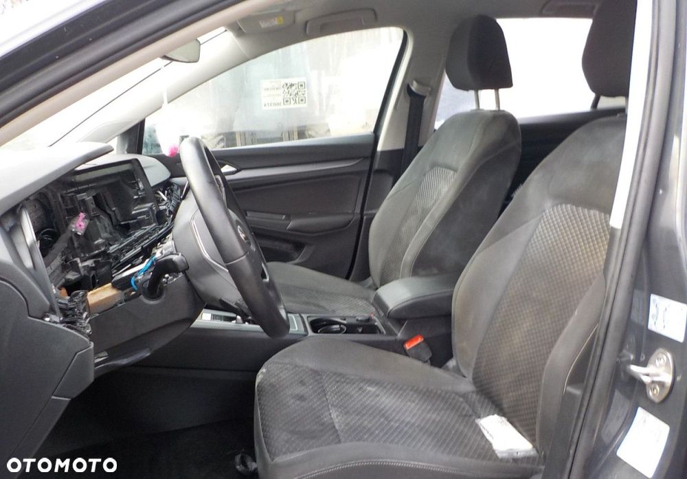 Volkswagen Golf - 27