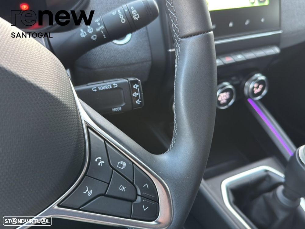 Renault Clio 1.0 TCe Techno - 23