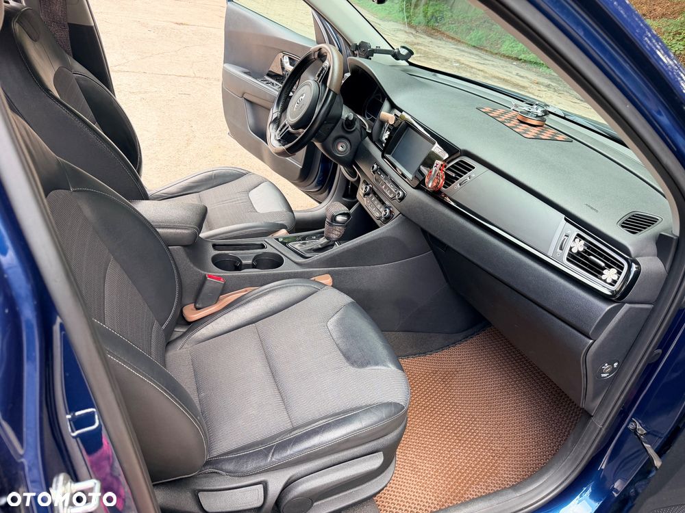 Kia Niro 1.6 GDI Hybrid L - 28