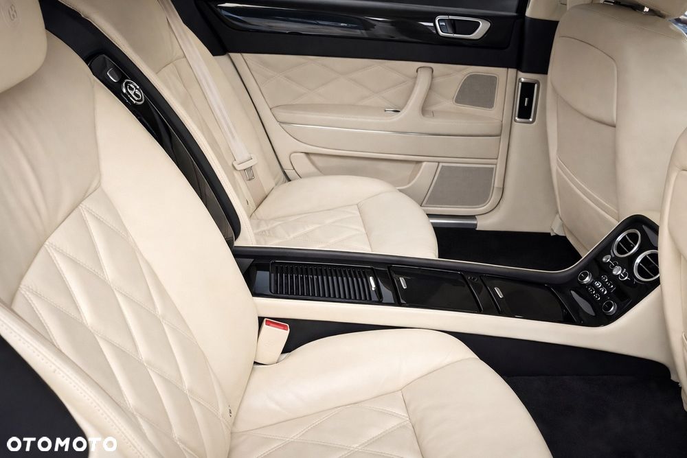 Bentley Flying Spur - 8