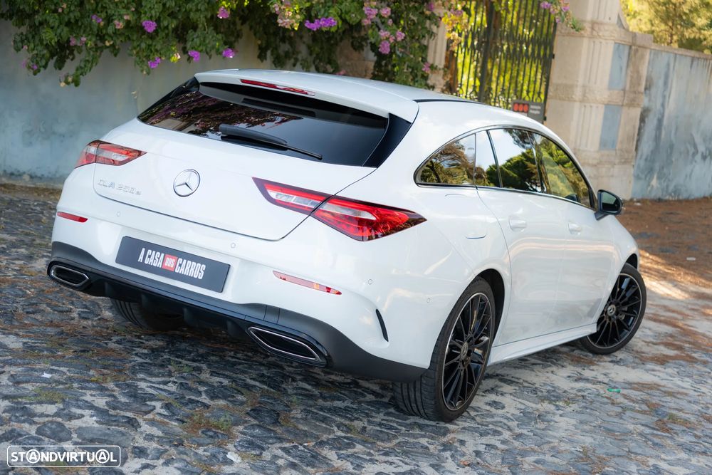 Mercedes-Benz CLA 250 e Shooting Brake AMG Line - 12