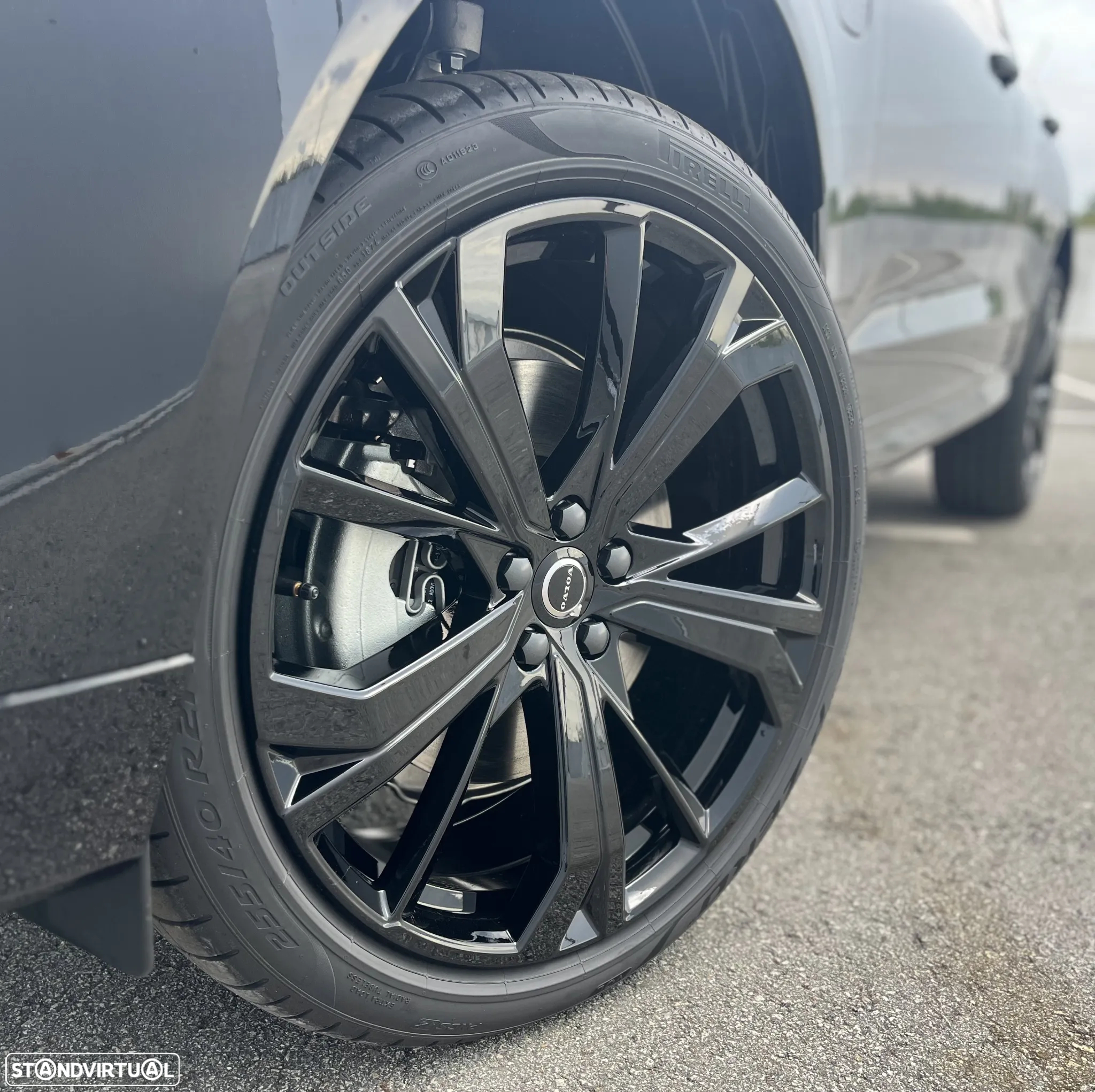 Volvo XC 60 2.0 T6 PHEV Plus Dark AWD - 9