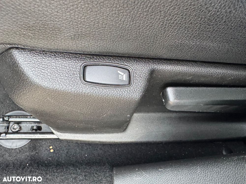 Dacia Duster 1.5 dCi 4WD Prestige jante 17" - 29