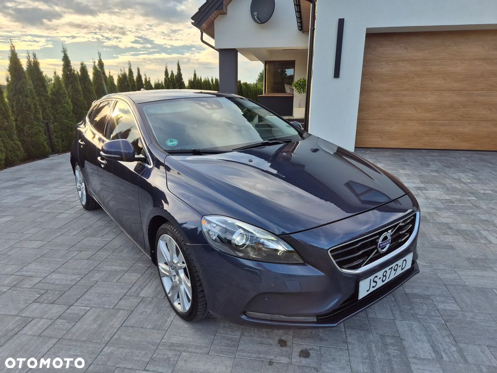 Volvo V40 - 22