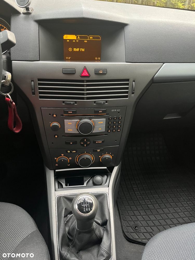 Opel Astra III 1.9 CDTI - 11