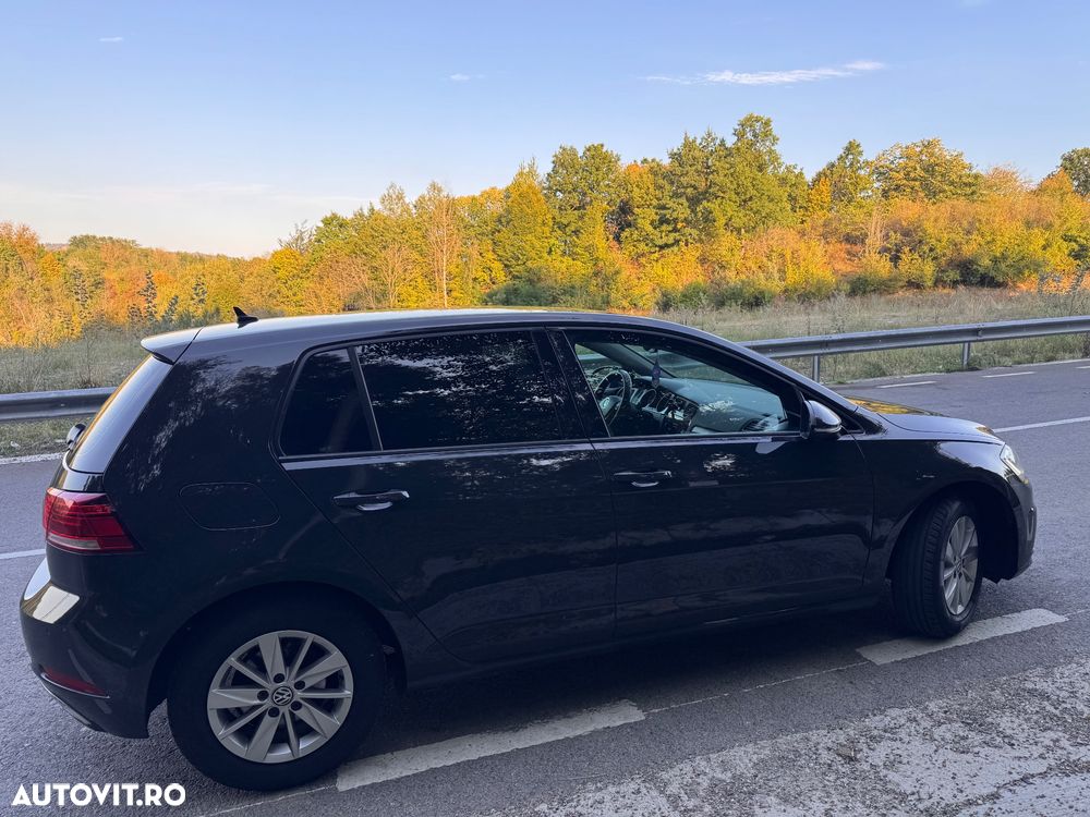 Volkswagen Golf 1.6 TDI Highline - 8