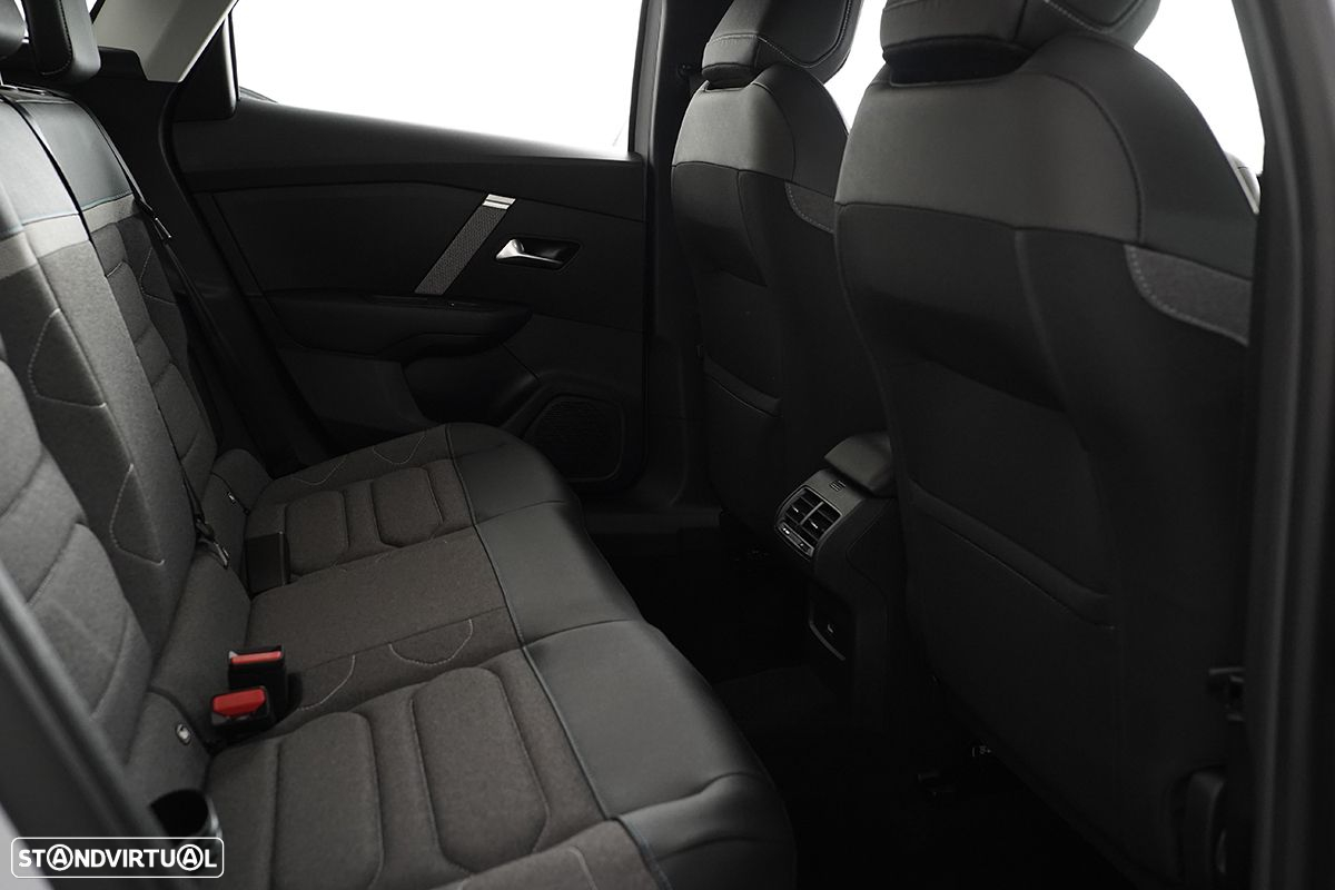 Citroën C4 1.2 PureTech Plus - 21