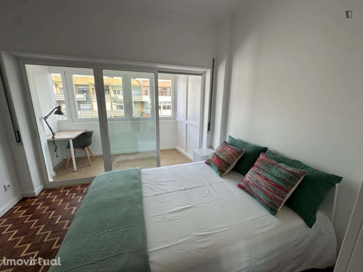 Quarto - localizado em Almada Lisbon - Grande imagem: 2/19