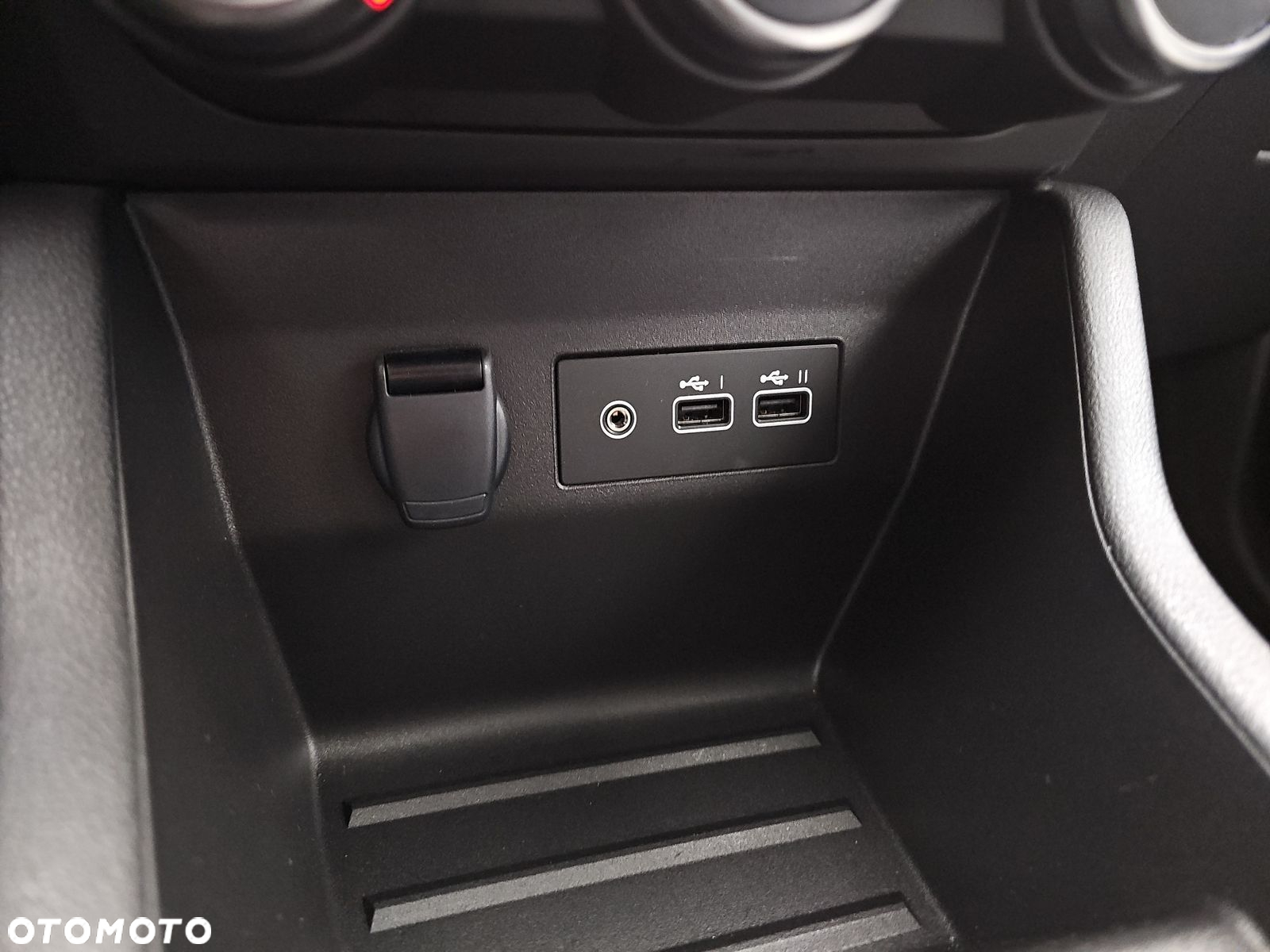 Renault Clio 1.0 TCe Evolution - 15