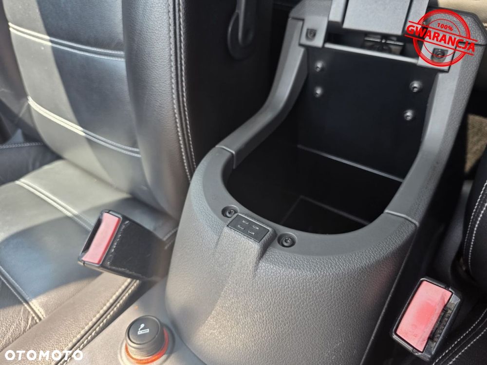 Ford Kuga - 38