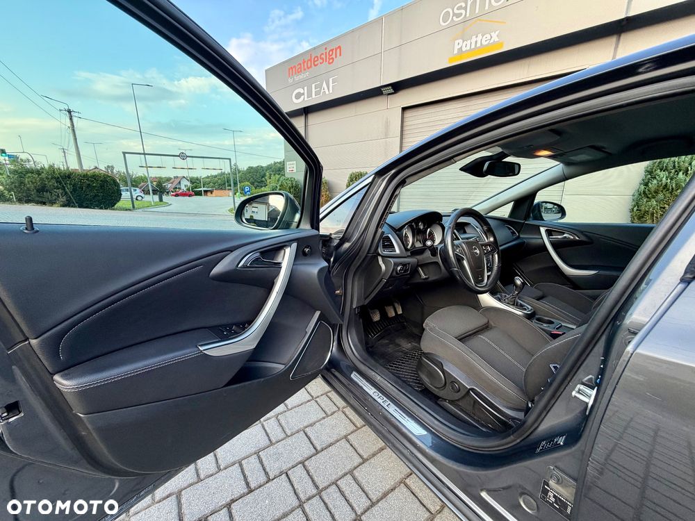 Opel Astra 1.4 Turbo Cosmo - 14
