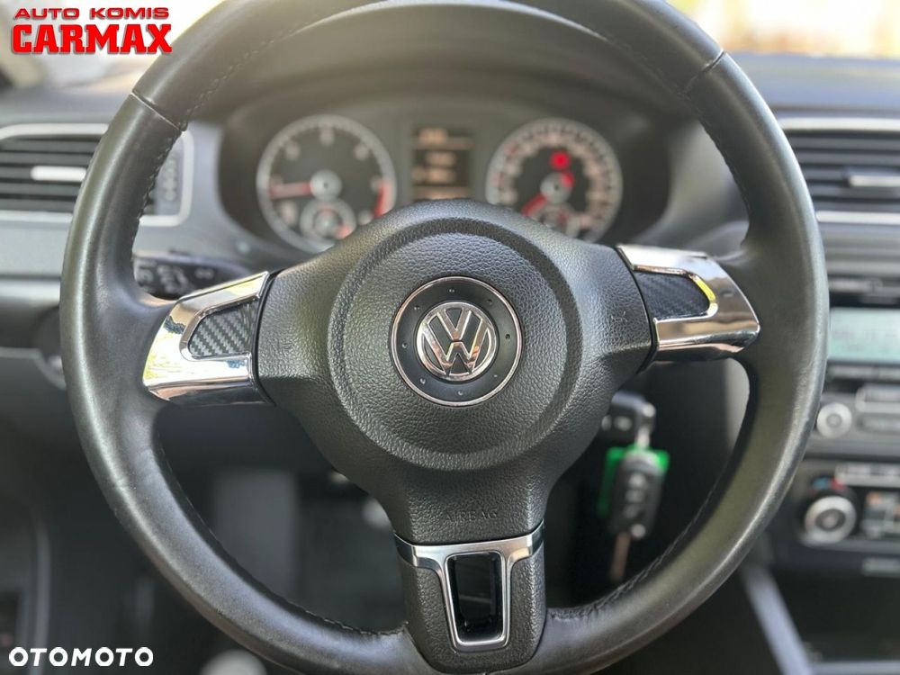 Volkswagen Jetta 1.6 TDI Comfortline - 14