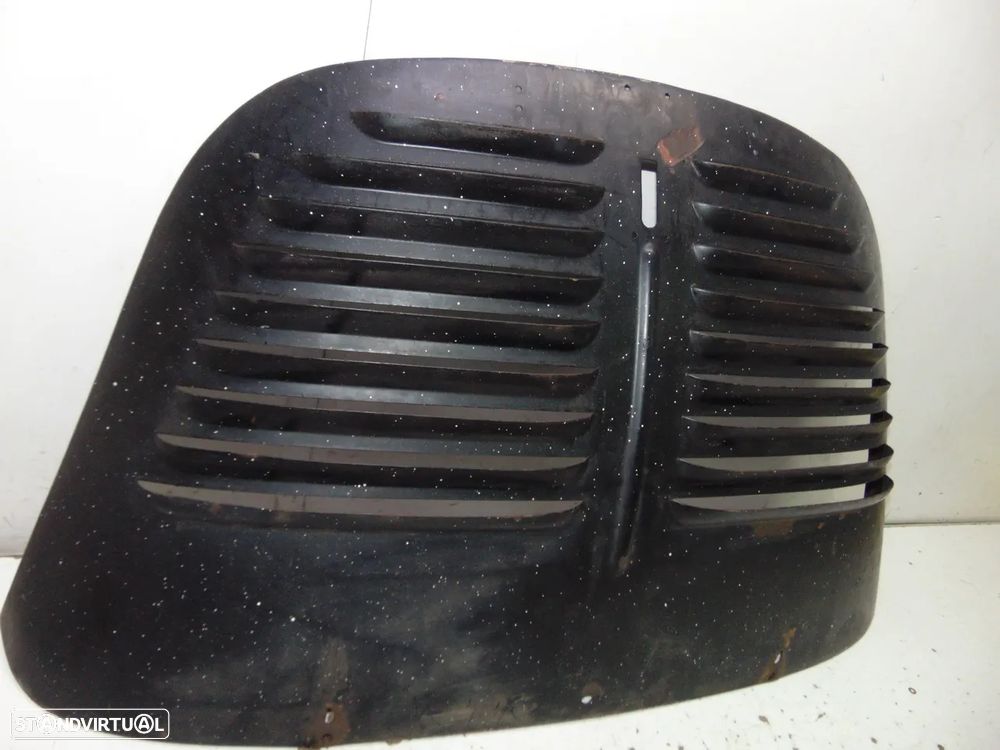 Renault 4 cavalos capot - 2