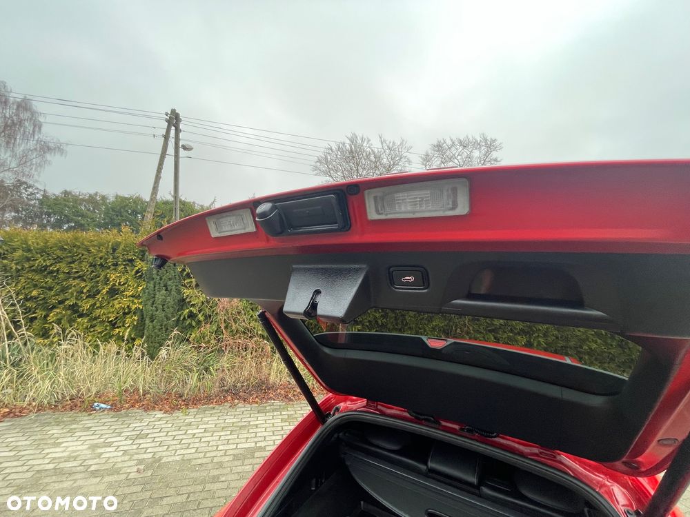 Kia ProCeed 1.4 T-GDI OPF GT LINE - 19