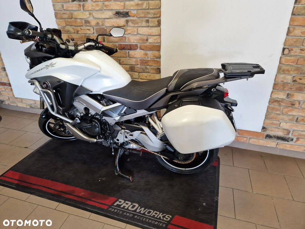 Honda VFR - 3
