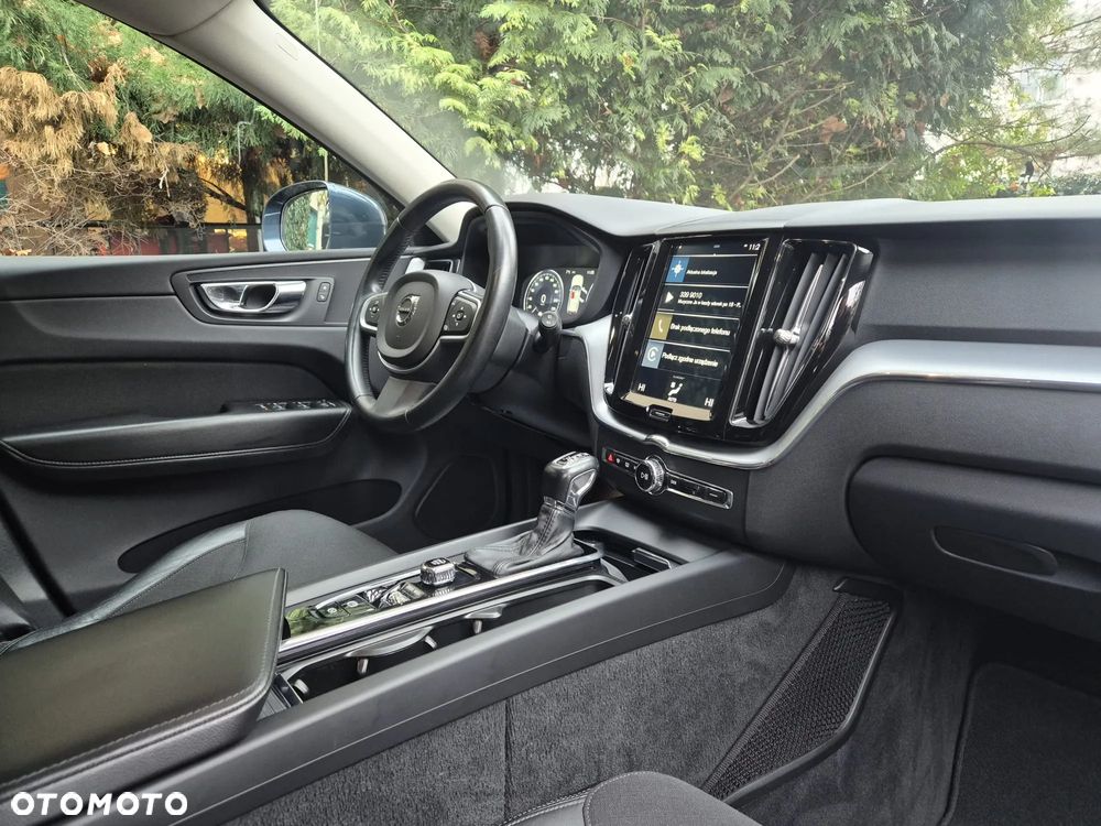 Volvo XC 60 D5 AWD Momentum - 12