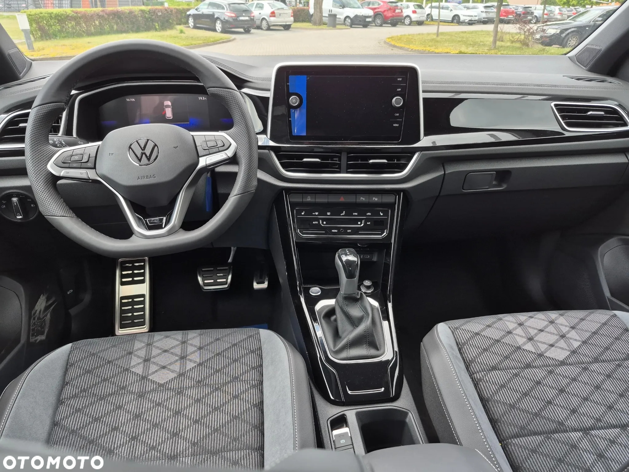 Volkswagen T-Roc 1.5 TSI R-Line Plus DSG - 10