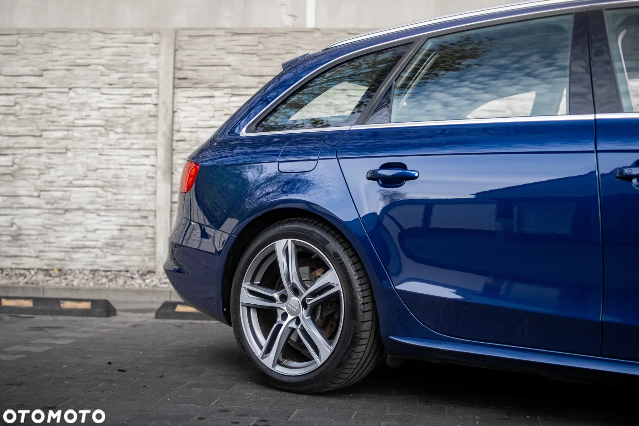 Audi A4 Avant 2.0 TDI DPF quattro S line Sportpaket - 16