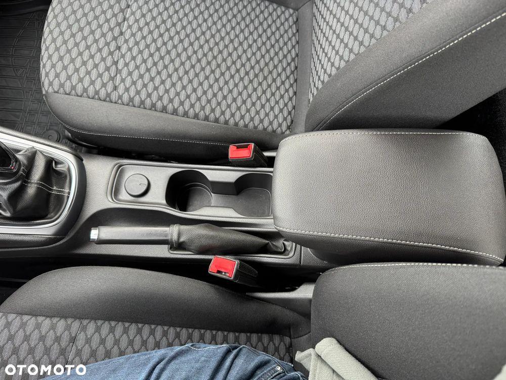 Opel Astra 1.4 Turbo Innovation - 25