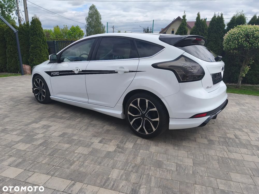 Ford Focus - 4