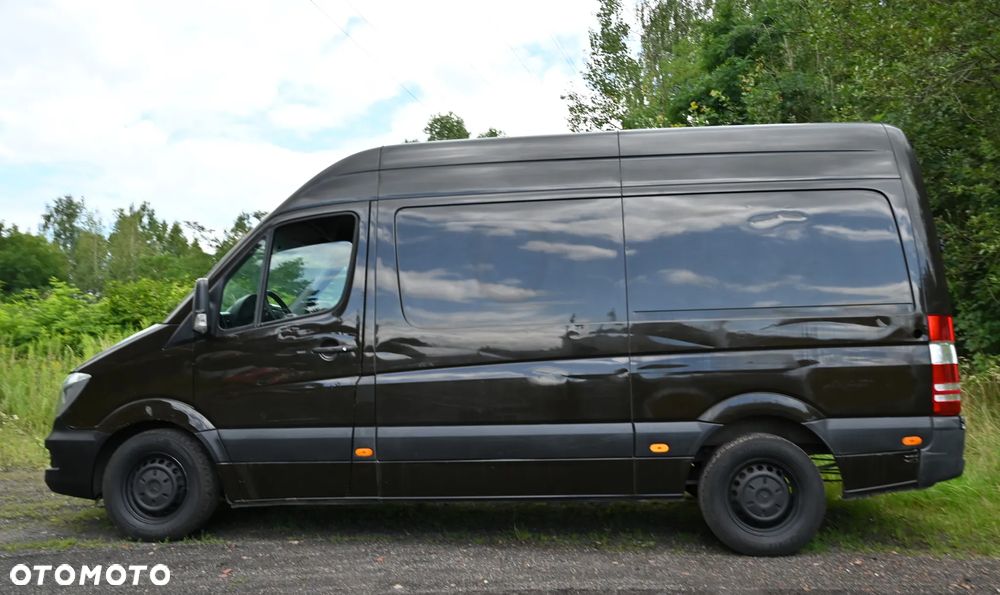 Mercedes-Benz Sprinter - 5