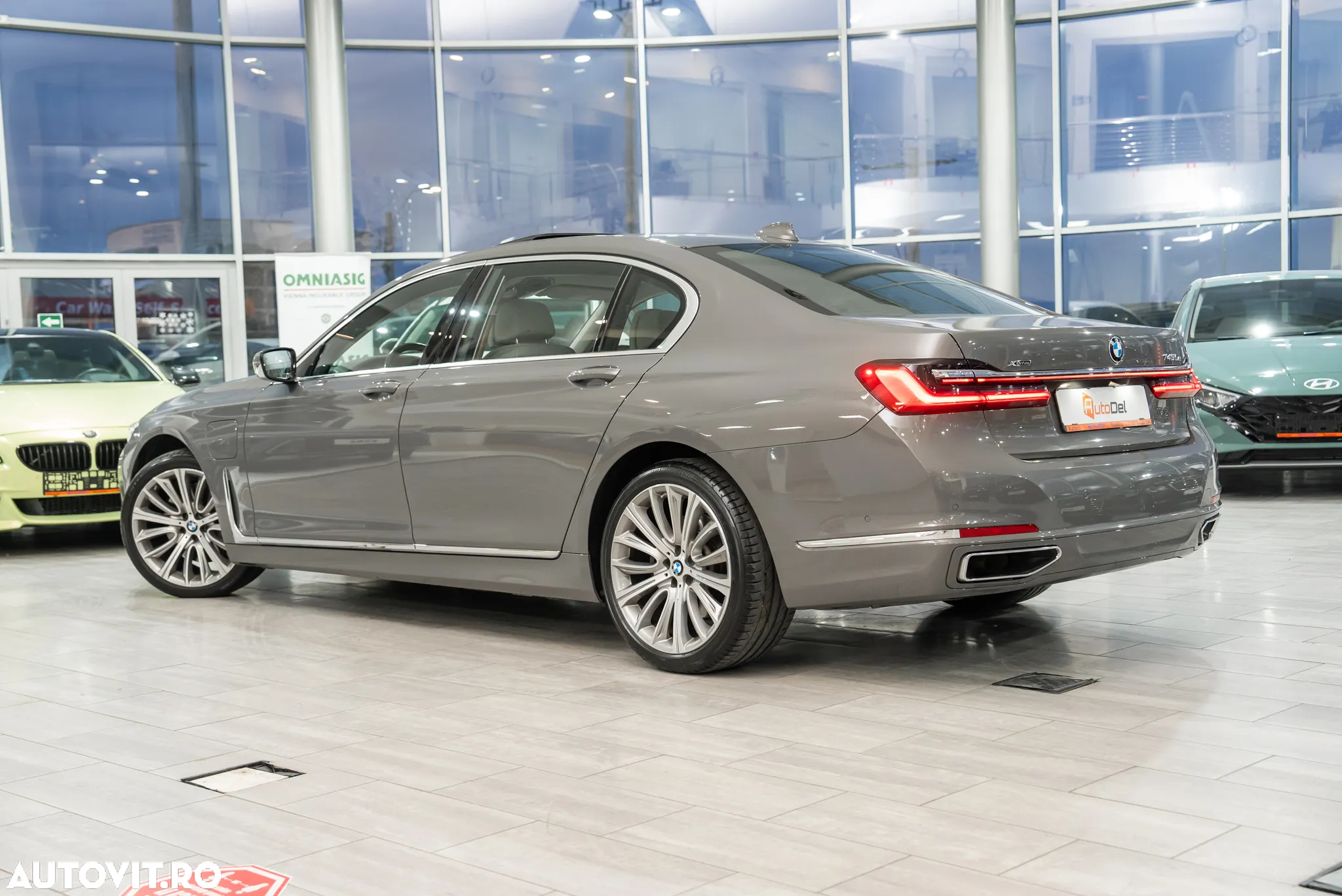 BMW Seria 7 745Le xDrive AT PHEV - 3