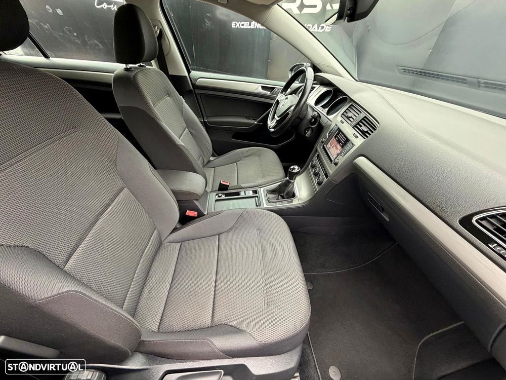 VW Golf 1.6 TDi BlueMotion Confortline - 17