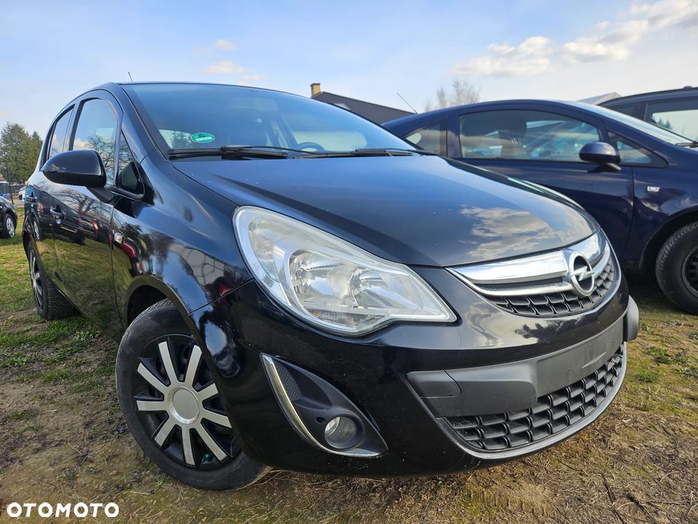 Opel Corsa 1.4 16V Innovation - 1