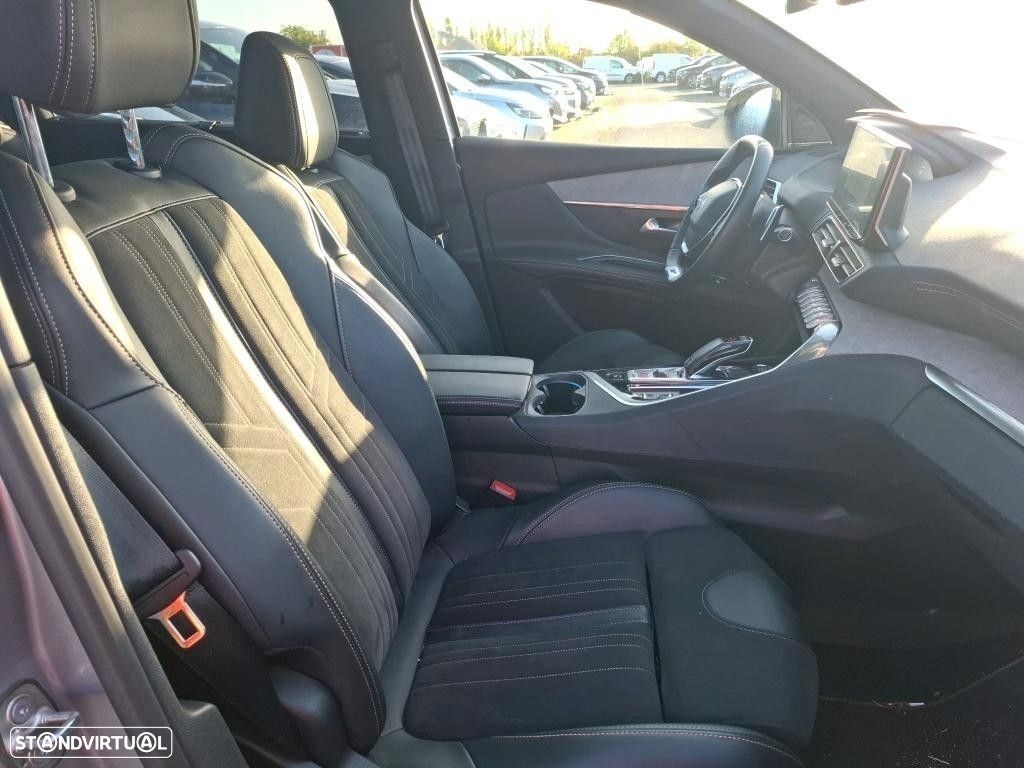 Peugeot 5008 1.2 PureTech GT Pack EAT8 - 10