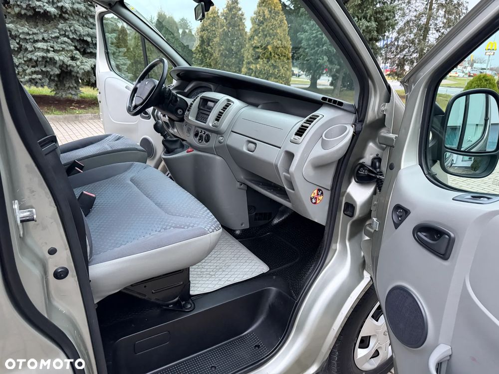 Renault Trafic L1H1 Passenger Lux - 29