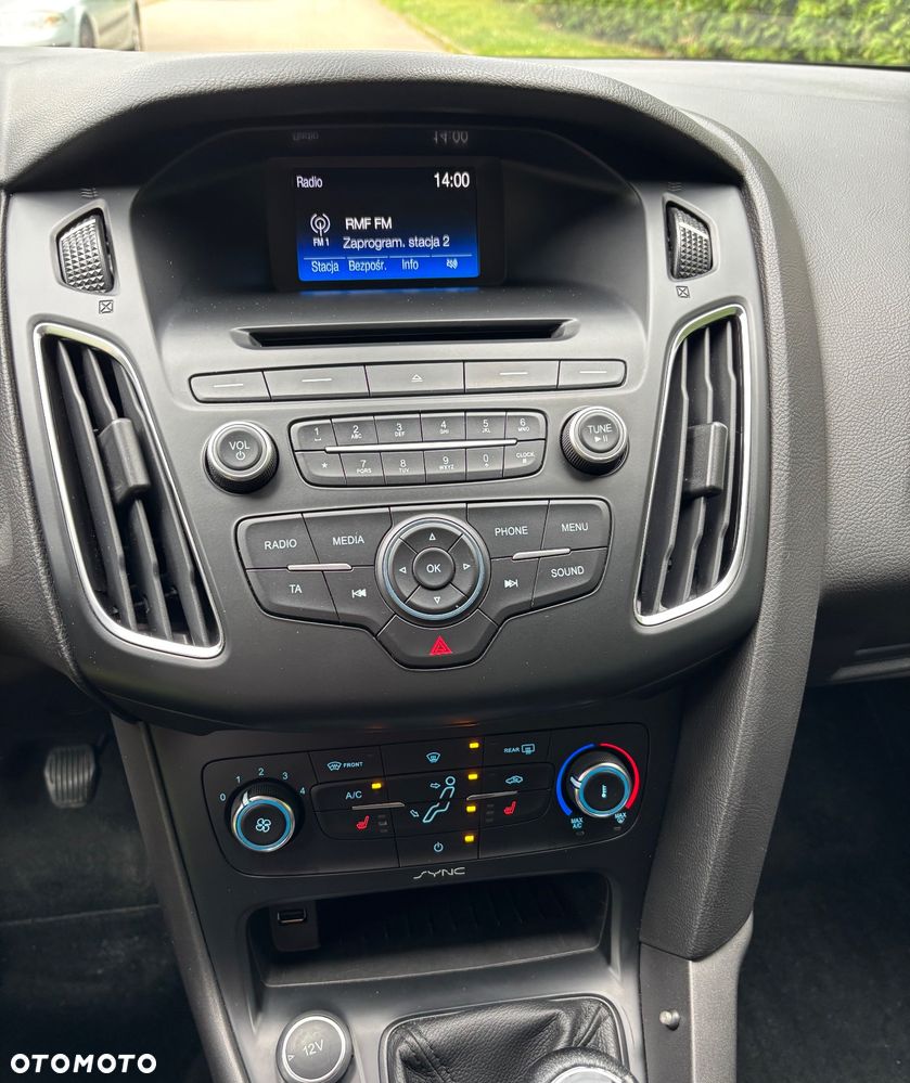 Ford Focus 1.5 TDCi SYNC Edition - 13
