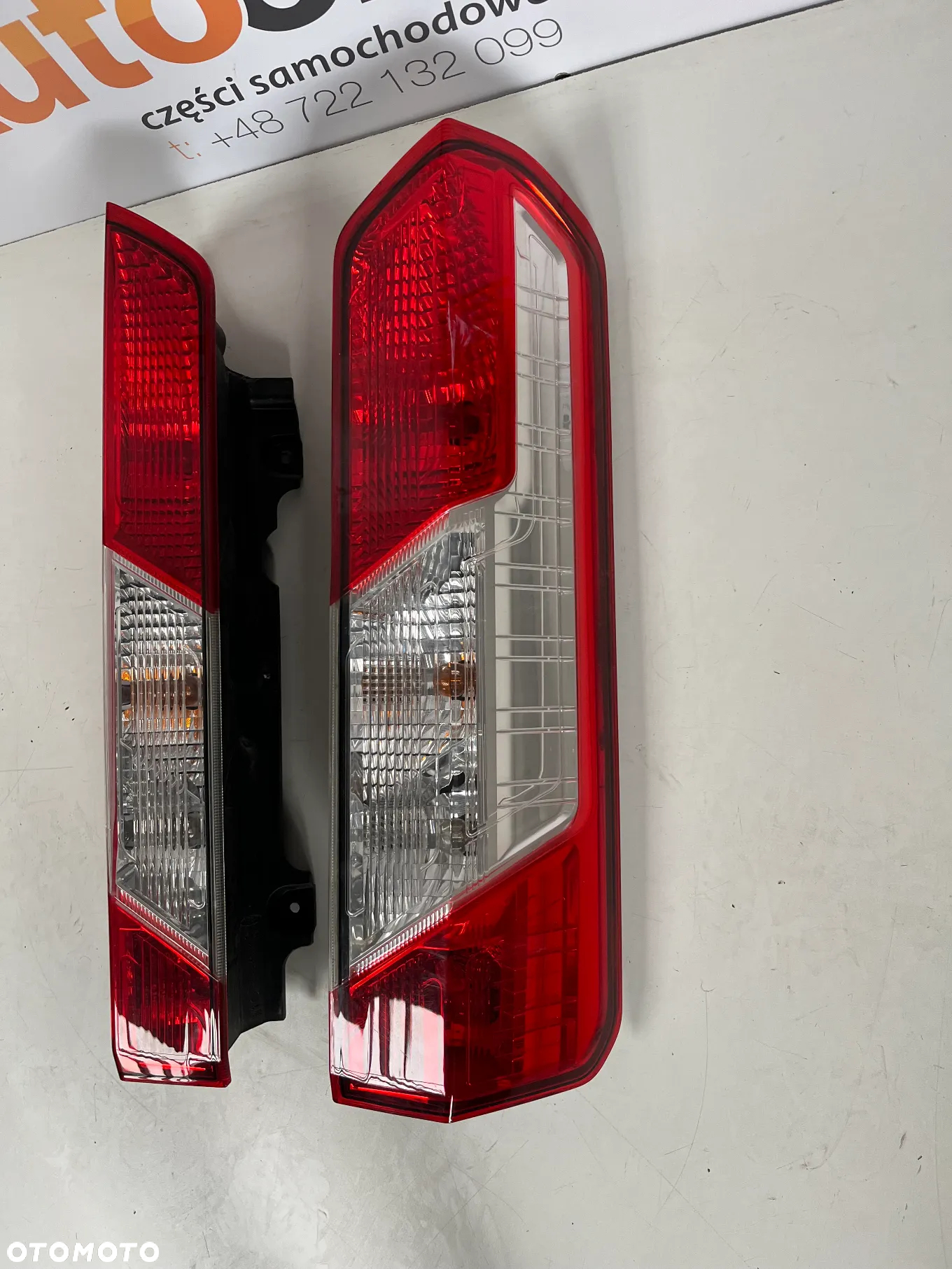 LAMPA TYLNA PRAWA  FORD TRANSIT 21R BK3113405AG - 3