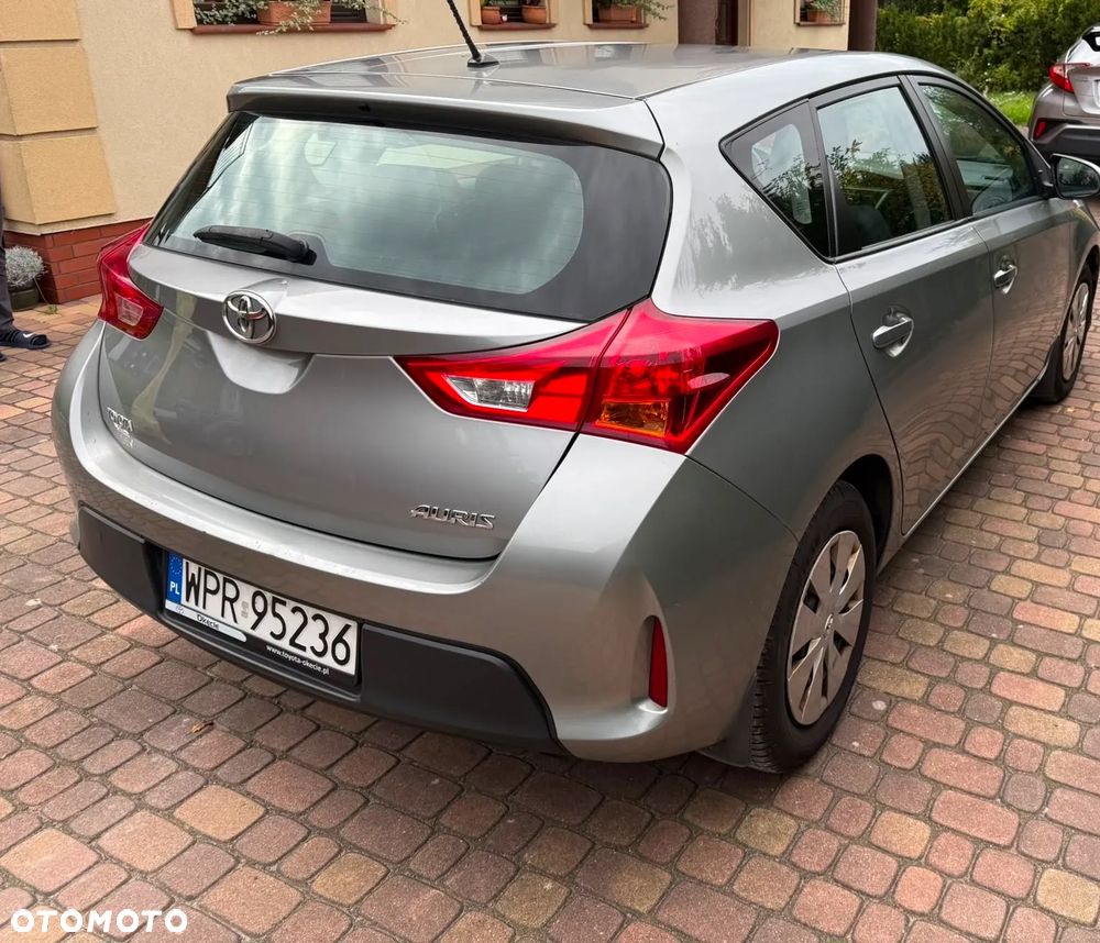Toyota Auris 1.33 VVT-i Active - 3