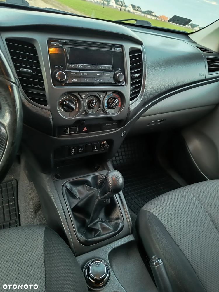 Mitsubishi L200 2.4 d CC Invite EU6 - 14