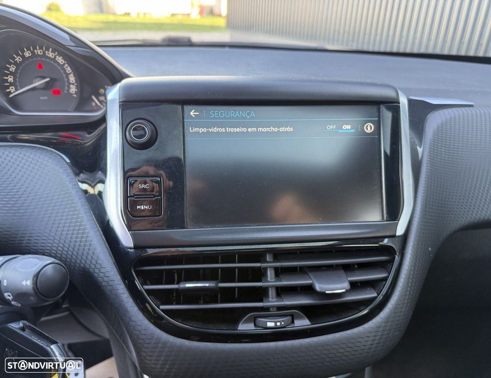 Peugeot 208 1.2 PureTech GT Line EAT6 - 22