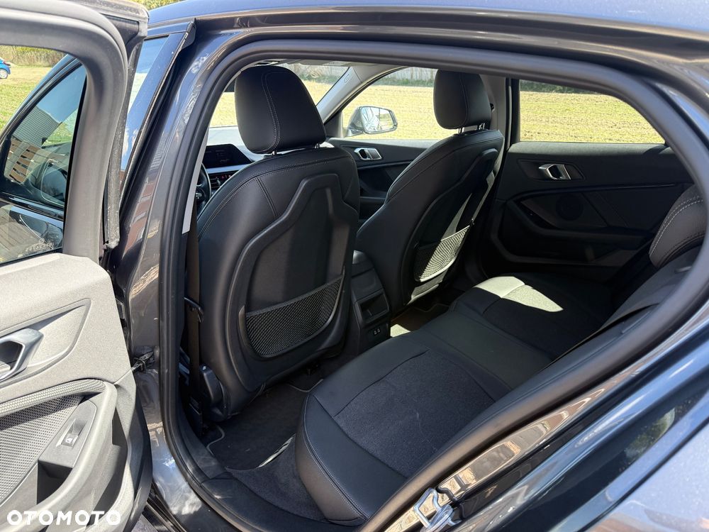 BMW Seria 1 118i M Sport - 19