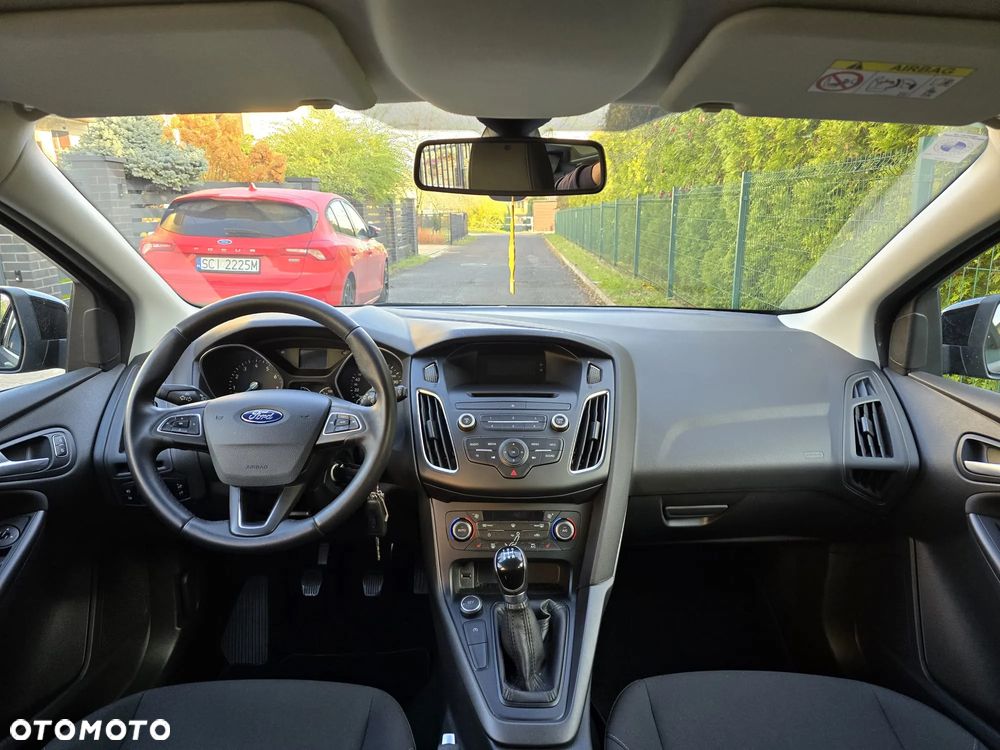 Ford Focus ver-1-0-ecoboost-trend-edition - 23