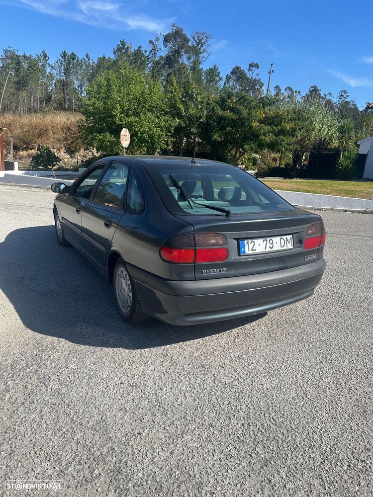Renault Laguna - 4