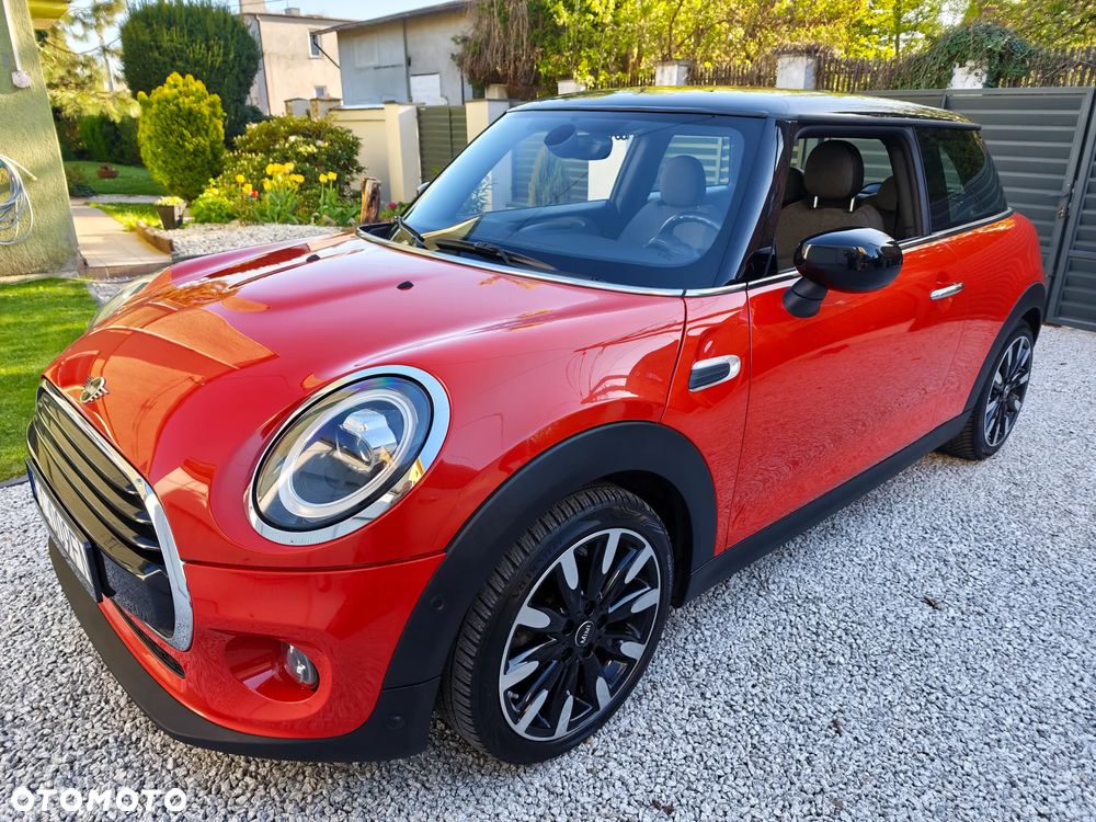 MINI Cooper Essential Trim - 26