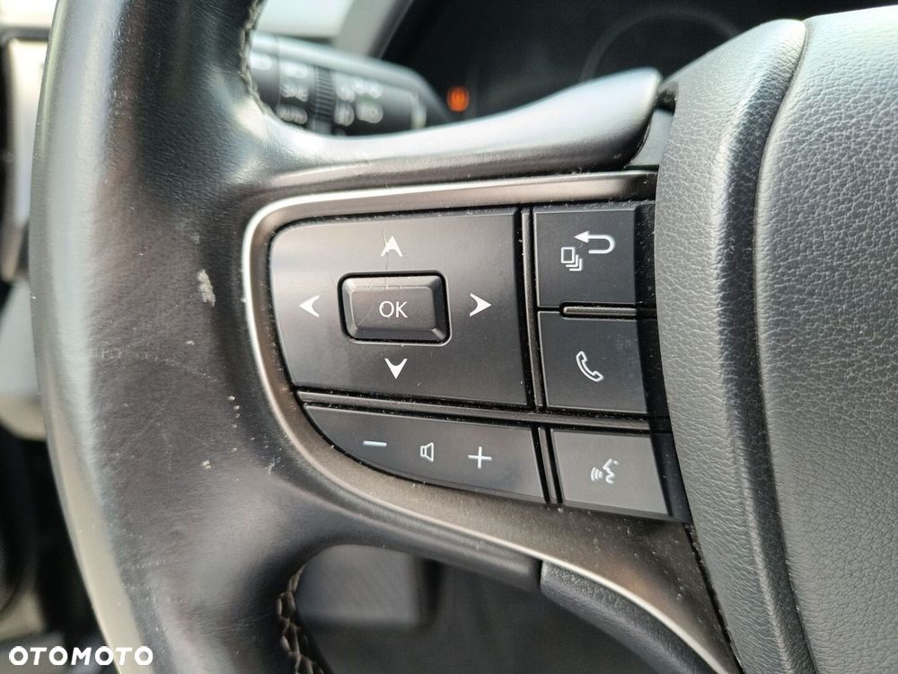 Lexus UX 200 GPF Business Edition 2WD - 15