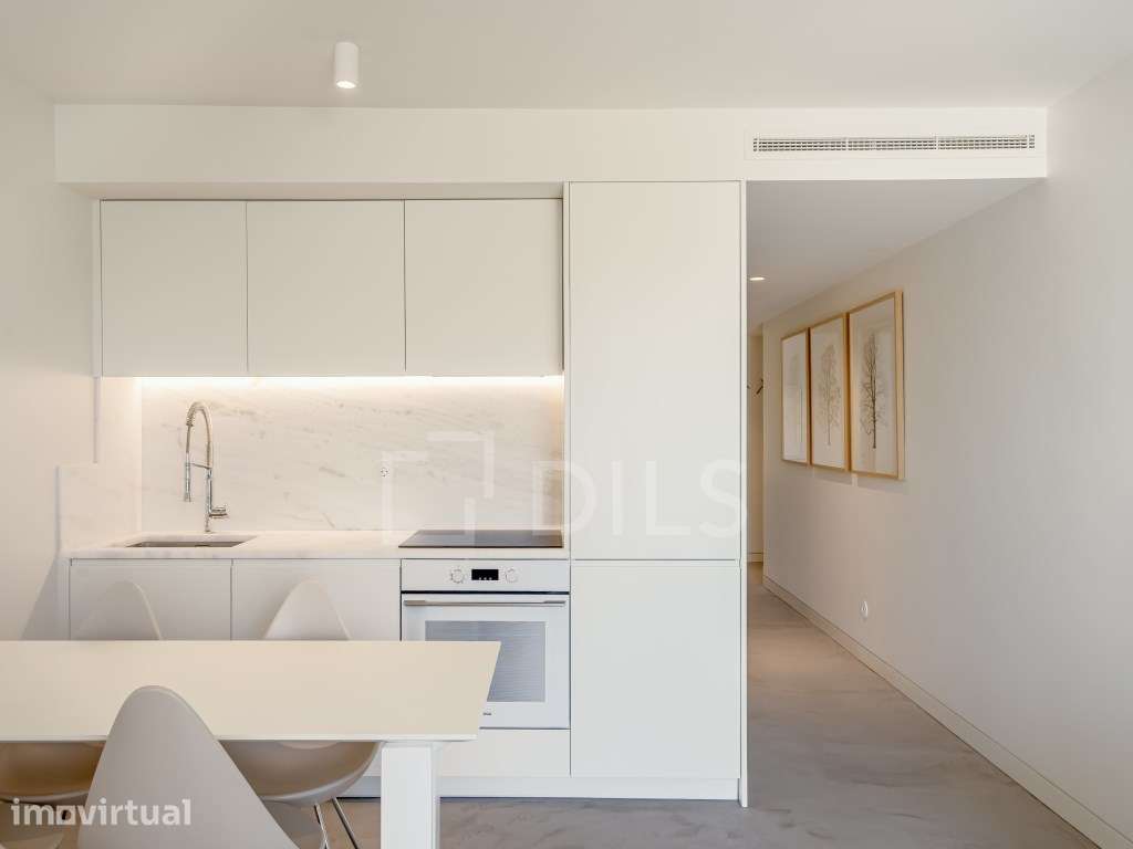 Apartamento T1 em Lisboa com varanda, garagem e arrecadação - Grande imagem: 5/20