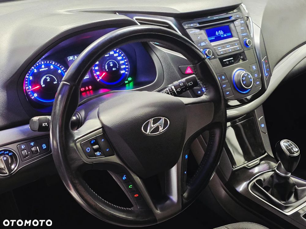 Hyundai i40 i40cw 1.6 Fifa World Cup Edition - 27