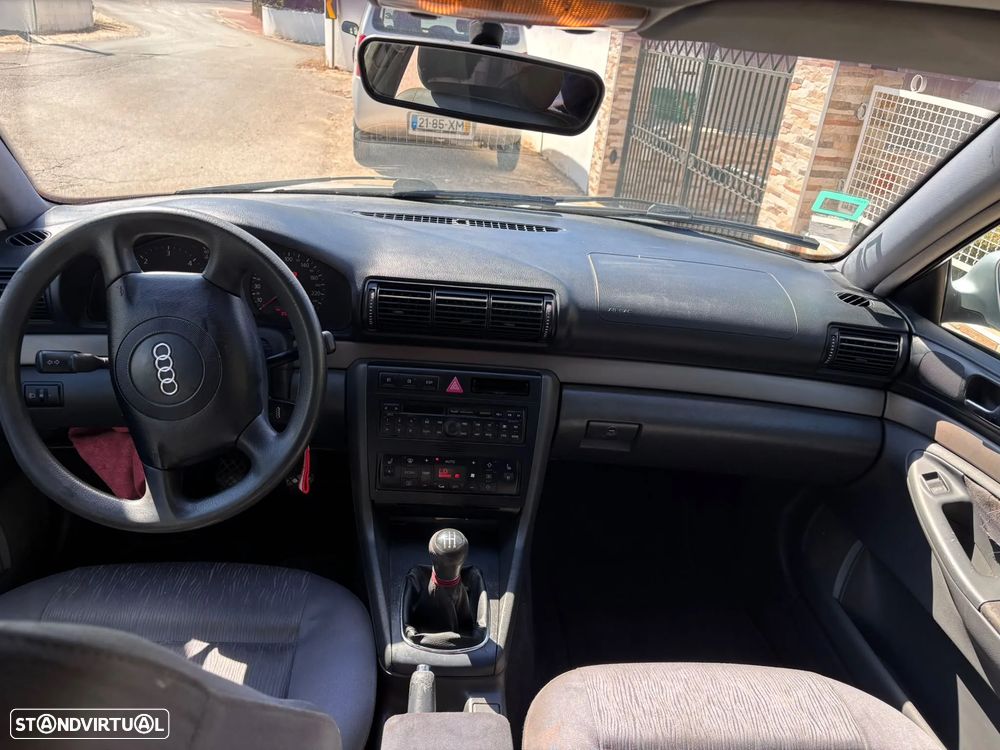 Audi A4 Avant 2001 photo 5
