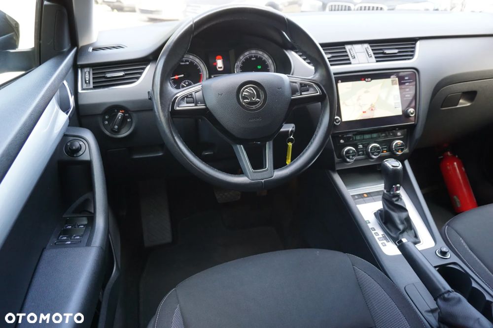 Skoda Octavia 1.6 TDI Ambition DSG - 11