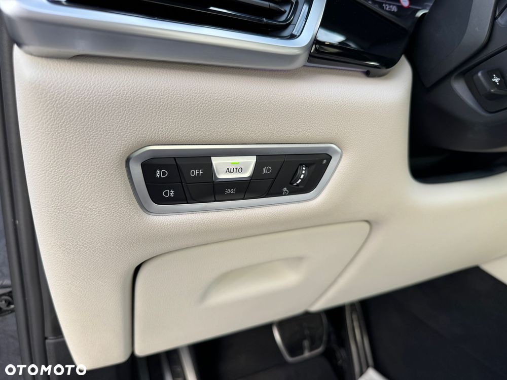 BMW X5 xDrive40i mHEV - 3