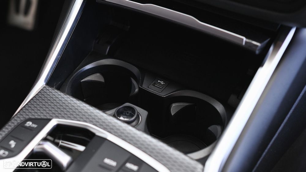 BMW 330 e Aut. M Sport - 54
